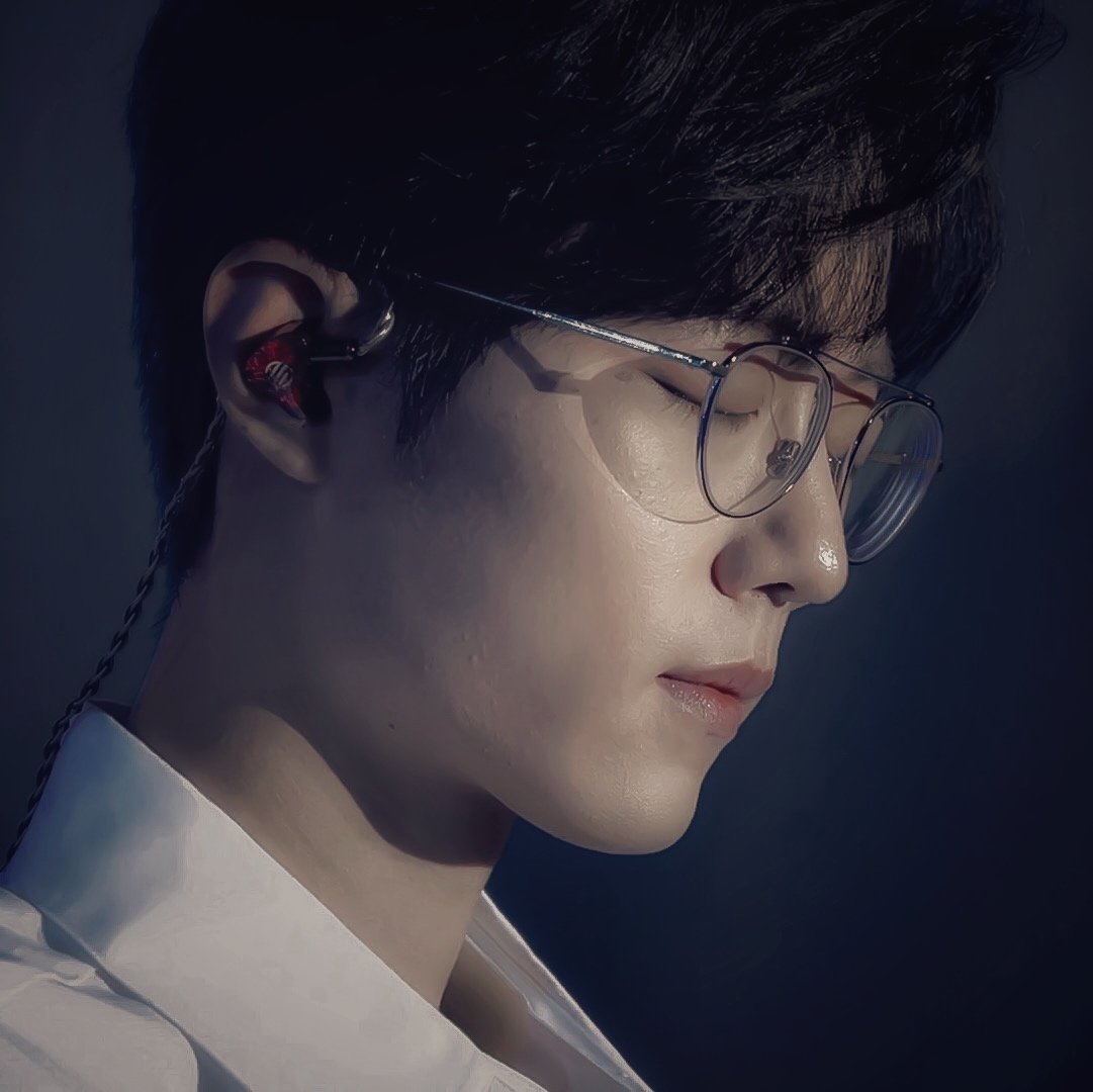 ttbngaan's tweet photo. Anh ơi, em không ổn tí nào hết. Anh sao rồi, buồn ít thôi anh nhé. 
Luôn có chúng em bên cạnh. Anh và chúng em tất cả cùng nhau vượt qua nha.
#WeLoveYouXiaoZhan https://t.co/GoxBWT43C1