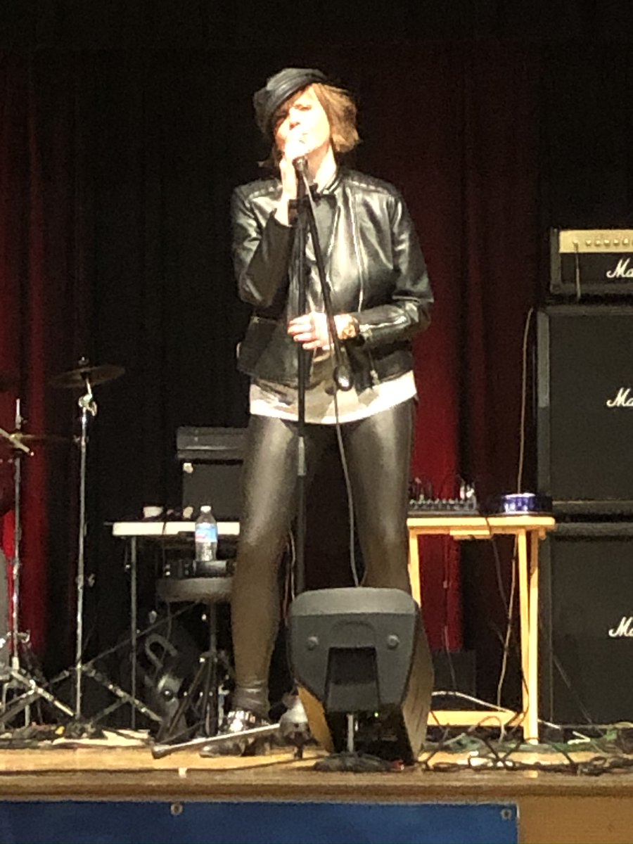Wicked74303's tweet photo. Thank you @VHParkDistrict for having #Dizzyedge perform at the 7th Annual Craft Beer Fest. 200 patrons. The band and I had a blast. Special thanks to a few surprise friends who came out to support me. Love you! (Get on Twitter) #SundayThoughts #SundayMorning https://t.co/lxBPLpwNT2