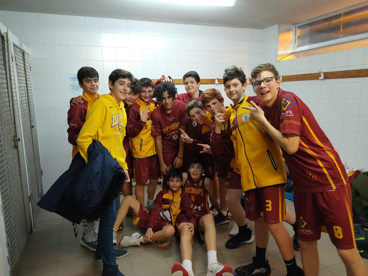 cbalcobendas's tweet photo. #CanteraCBA ⛹️♀️⛹️♂️ | ¡Victoria importante del #InfAMas que supone ser primeros de cara al Playoff! Los chicos se han impuesto (45-72) al @CBCMostoles. #SúmateAlGranate https://t.co/97a7SloJ9Y