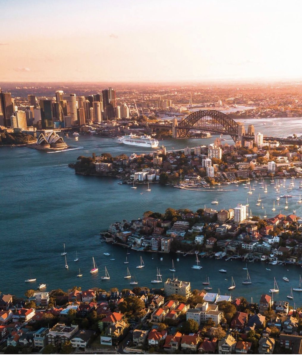 thombre20's tweet photo. Time to gear up & hold upon the dream....Sydney ..Australia 🇦🇺 only 22days remaining ..... @MicrosoftEDU @Microsoft_EDUFR @microsofteduk #mieee #road2E2 @MeenakshiUberoi https://t.co/yX103vKA8j