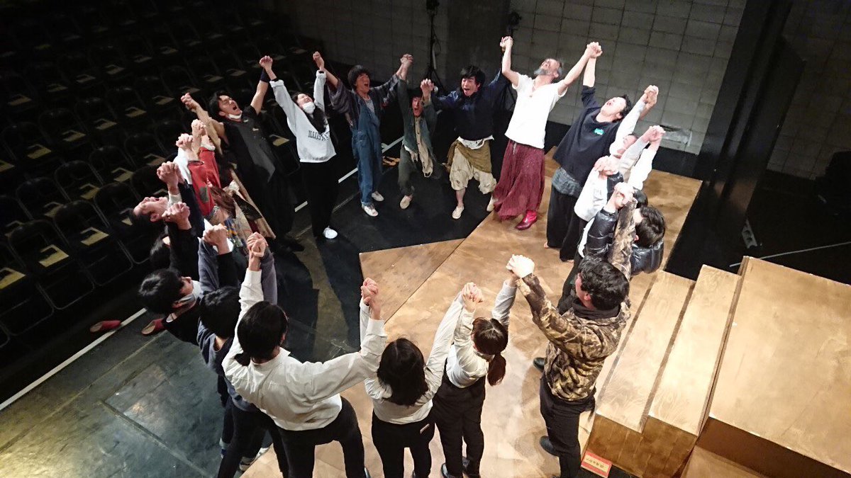 舞台『サハラ』
千秋楽
夜の部、無事終わりました！！

あっという間の4日間でした

私達のアツアツの想い、届いてたらいいな

ご来場いただいた皆様、本当にありがとうございました！

大好きな作品をたくさんの方々に見てもらい、嬉しいです

ありがとう