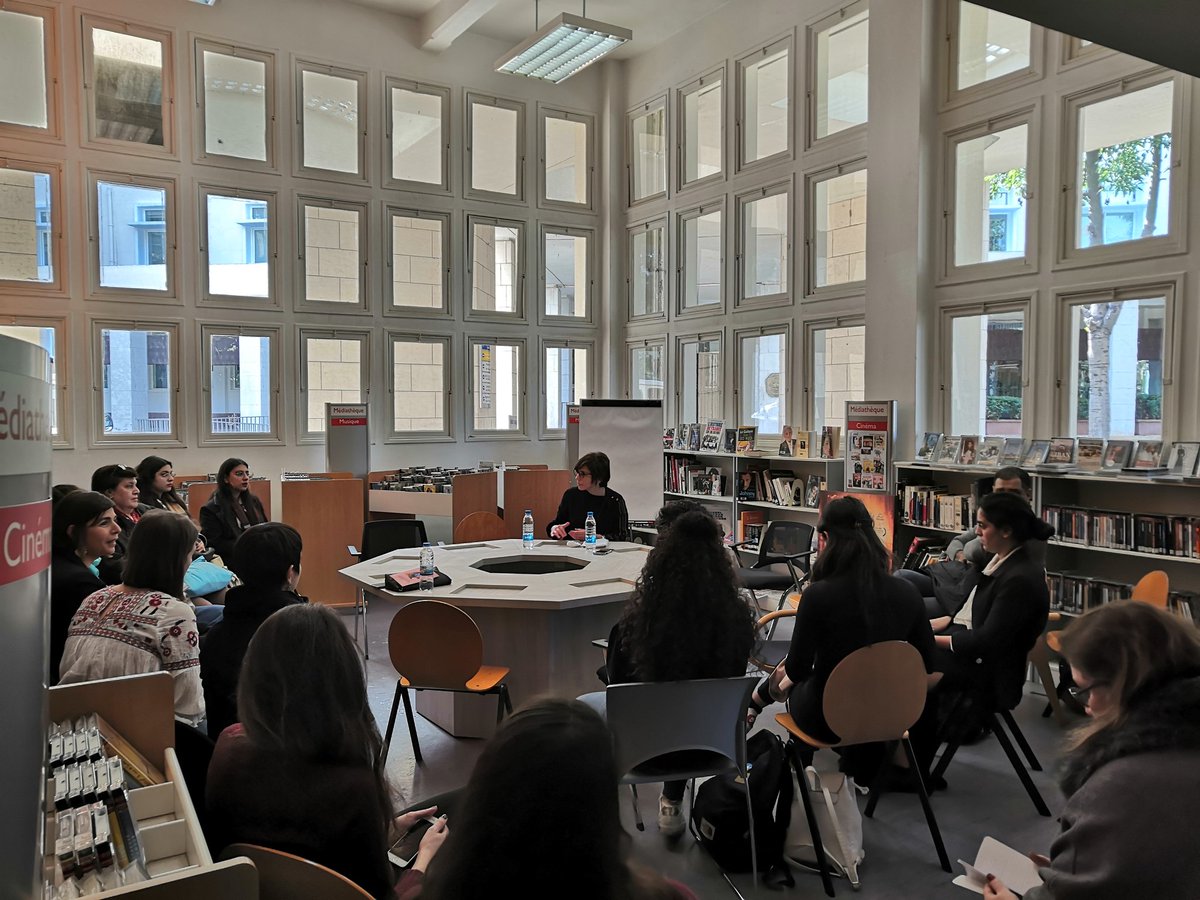InstitutFrLiban's tweet photo. Outils juridiques pour l’#égalité des genres, atelier animé par Manar Zeaiter à l'#IFL. Dernier jour de la 1ère édition du Festival International des Féminismes #FIF2020LB. @JoumanaHaddadFC @LebanonSupport @Ai4Women @ISPLiban @IFParis https://t.co/FYB114s3IB