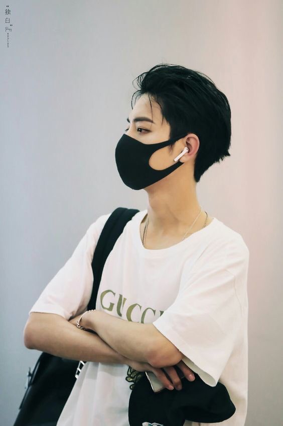 Snow27790's tweet photo. 肖战, 你特别好. 我喜欢你, 永远跟随. 
你加油啊
#WeLoveYouXiaoZhan https://t.co/mXmneyfZp4
