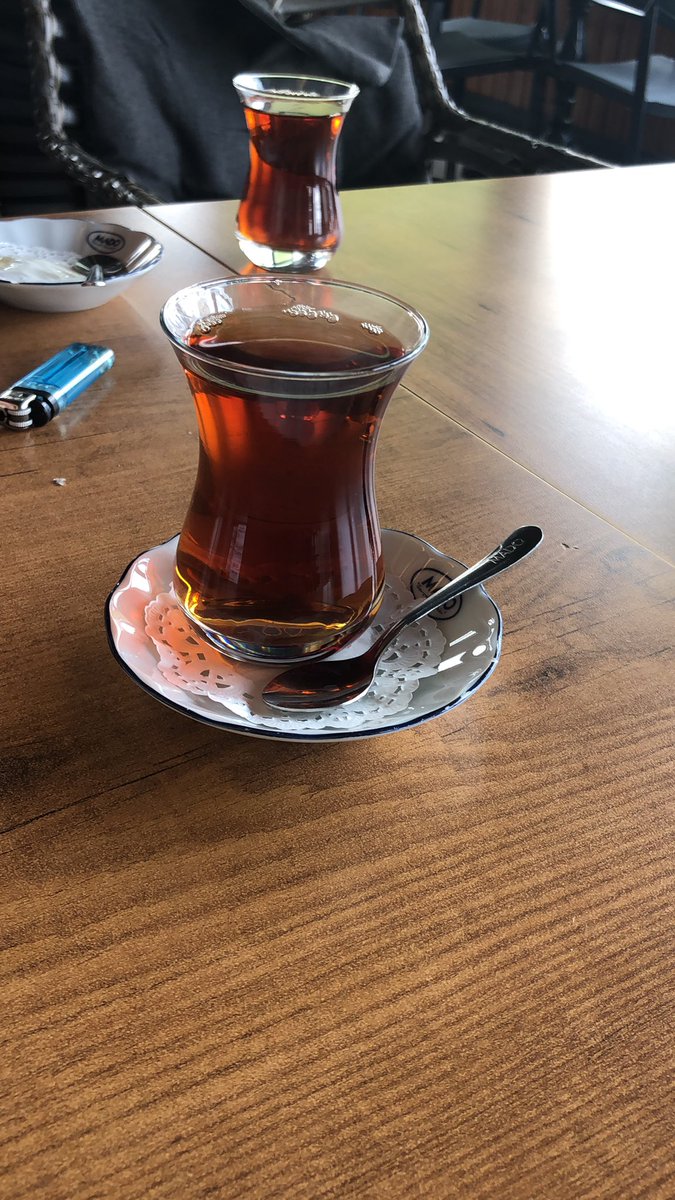 smtrdk's tweet photo. @MADOglobal  neden menüde yazanla karşıma gelen şeyler aynı değil. ekonomik kriz mi sebebi https://t.co/ZkgmIjtGno