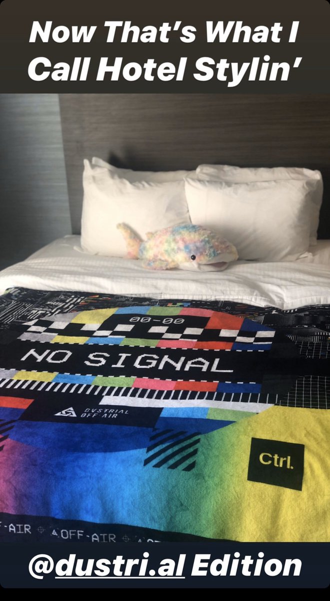 dustrial's tweet photo. β‘οΈ@nvrsoft blanketing the east coast ππ
#dj #usergen #throwblanket https://t.co/jRABjcCht3