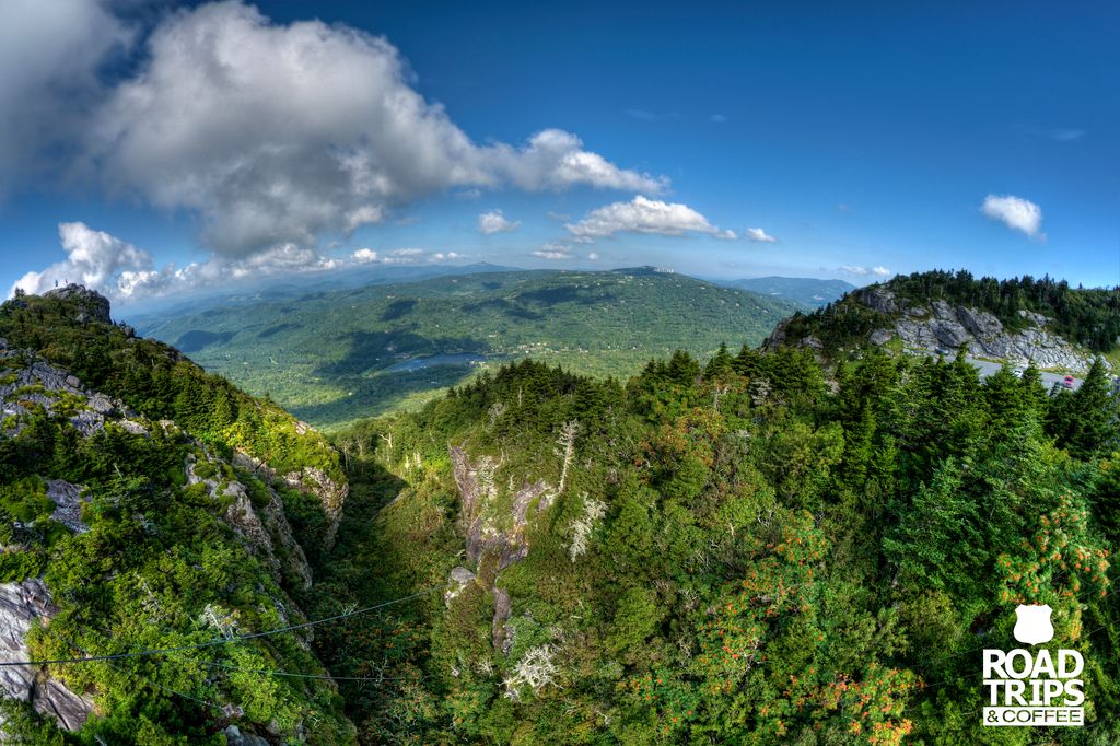 RoadTripsCoffee's tweet photo. Are you brave enough to walk across the Mile High Swinging Bridge in #NorthCarolina? If not you could always just go for a hike, watch the animals, or get some fresh fudge! @VisitNC @GrandfatherMtn  #travel #GoForaDrive

Read more here: https://t.co/U8p2bsbvTi https://t.co/m9f9IPMoBA