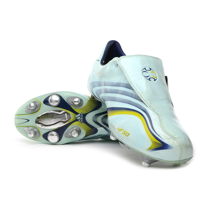 Larva del moscardón matar Centralizar Classic Football Shirts Twitter ನಲ್ಲಿ: "Classic Boots: Adidas F50.6 Tunit,  2006 This sky blue, navy and yellow trim colourway is one of several  released by Adidas at the time, notably worn by