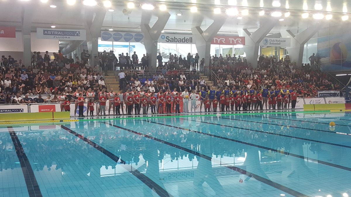 Areadejoctrs's tweet photo. Comença la final #CopaWP2020 entre @CNAB_oficial i @wpterrassa #waterpolo @CanalTerrassa @RFEN_directo https://t.co/Jd0C7yg40K