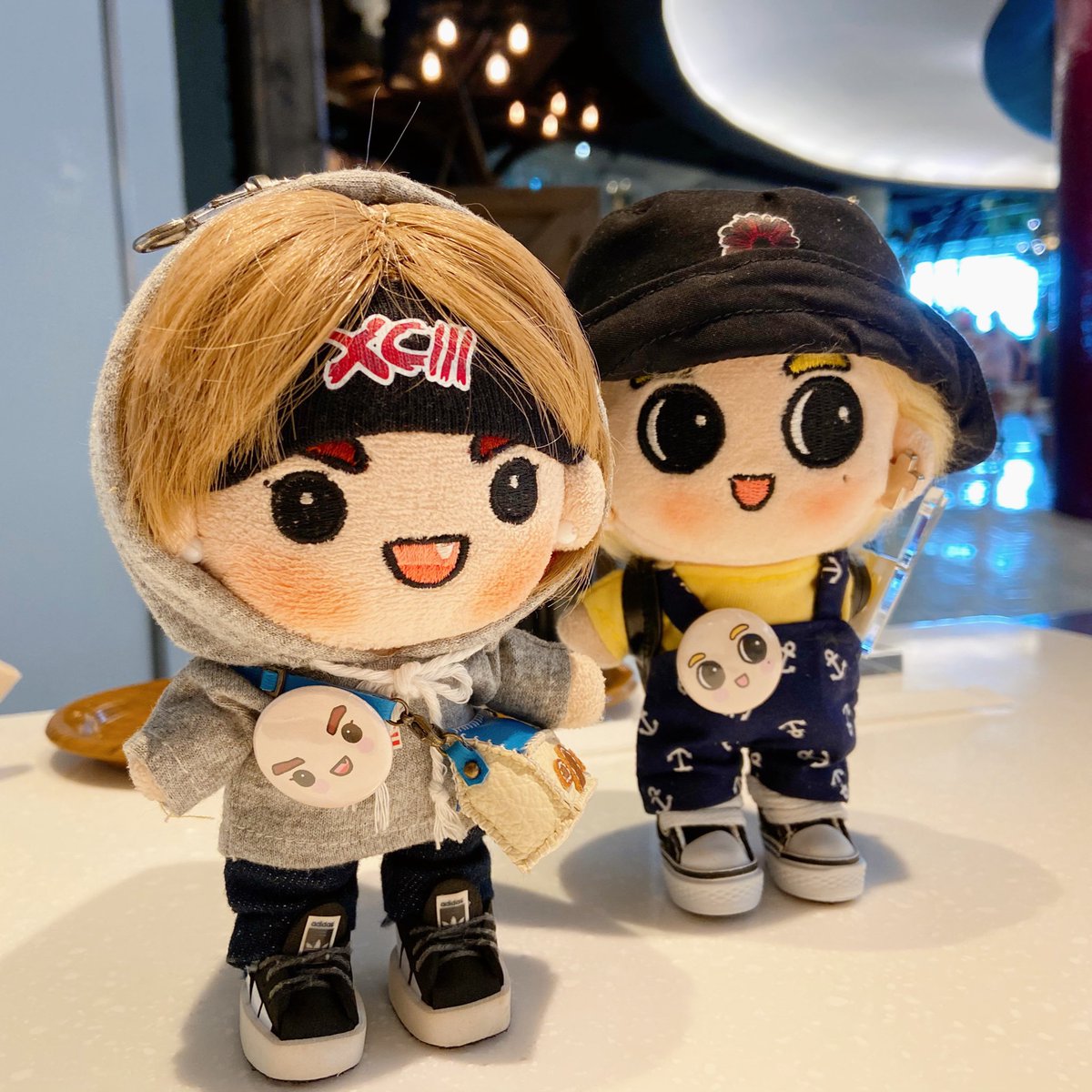 peachmoonbaby's tweet photo. 𝕆𝕌ℝ 1𝕊𝕋 𝔻𝔸𝕋𝔼 🐊🅱️ #mjbb @Baby_BB1a 

🐊: น้อนคับๆ น้อนอะคับ ฉาหวาดดีคับ *แงง้ น่ารัดที่สุบคับคูมมี๊ เขิลลล* 🙈
🐊: พิจ๋ากะคิบถึมอ้วงน้าา วันนี้พิจ๋าจาพาอ้วงเท่วเอนนน ❤️💜

#peachmoondiary #พีชมูนแฟมิลี่ #got7doll #เล่นกับชัคกี้ #got7 #ชัคกี้got7 https://t.co/h41o6LIcFA