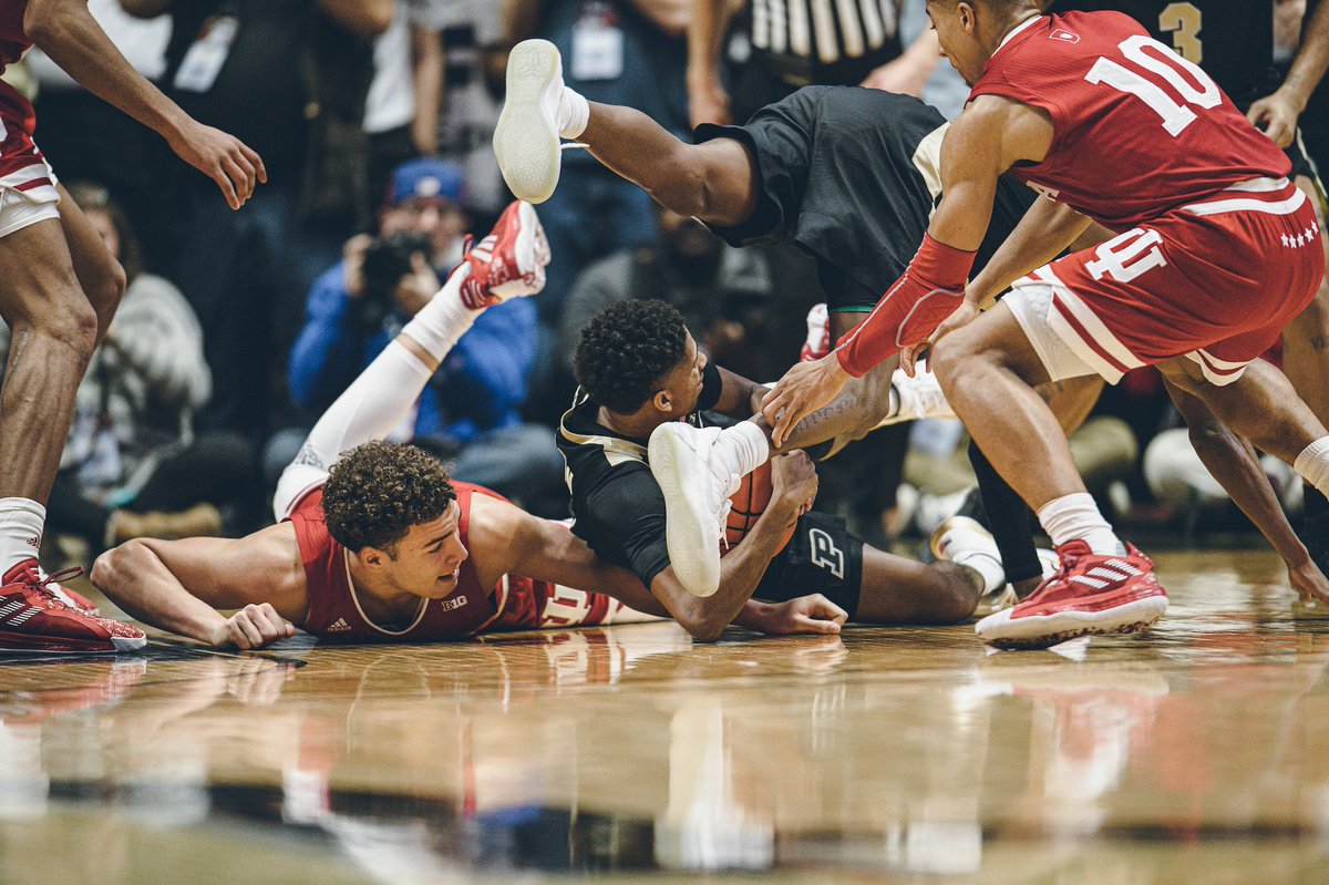 BoilerBall's tweet photo. Because 𝚃𝙷𝙸𝚂 𝙸𝚂 𝙼𝙰𝚁𝙲𝙷! https://t.co/DI9fXIQnli