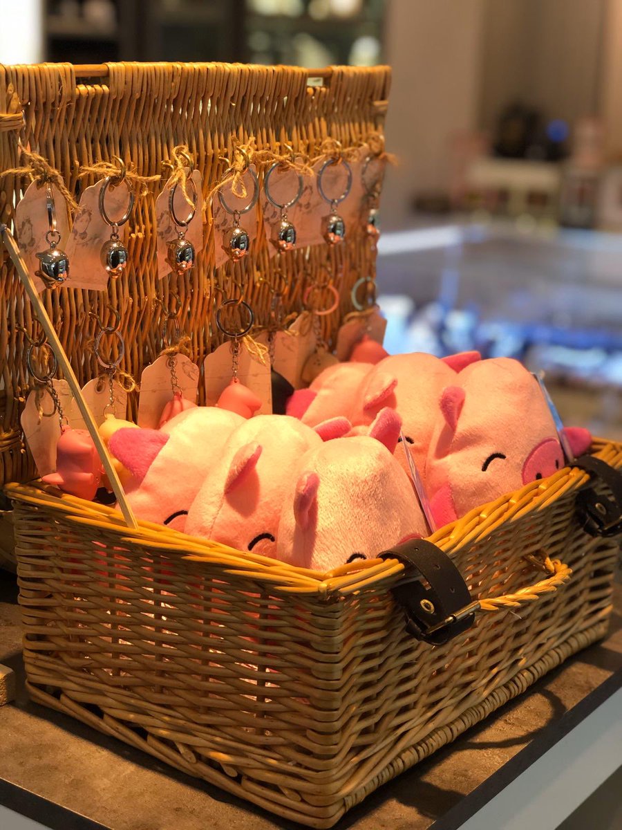 PigginYummy's tweet photo. We’re now selling our products in The Kingfisher Shopping Centre In Redditch. Check us out in “Little Gerties” https://t.co/RhXg2FlPzB