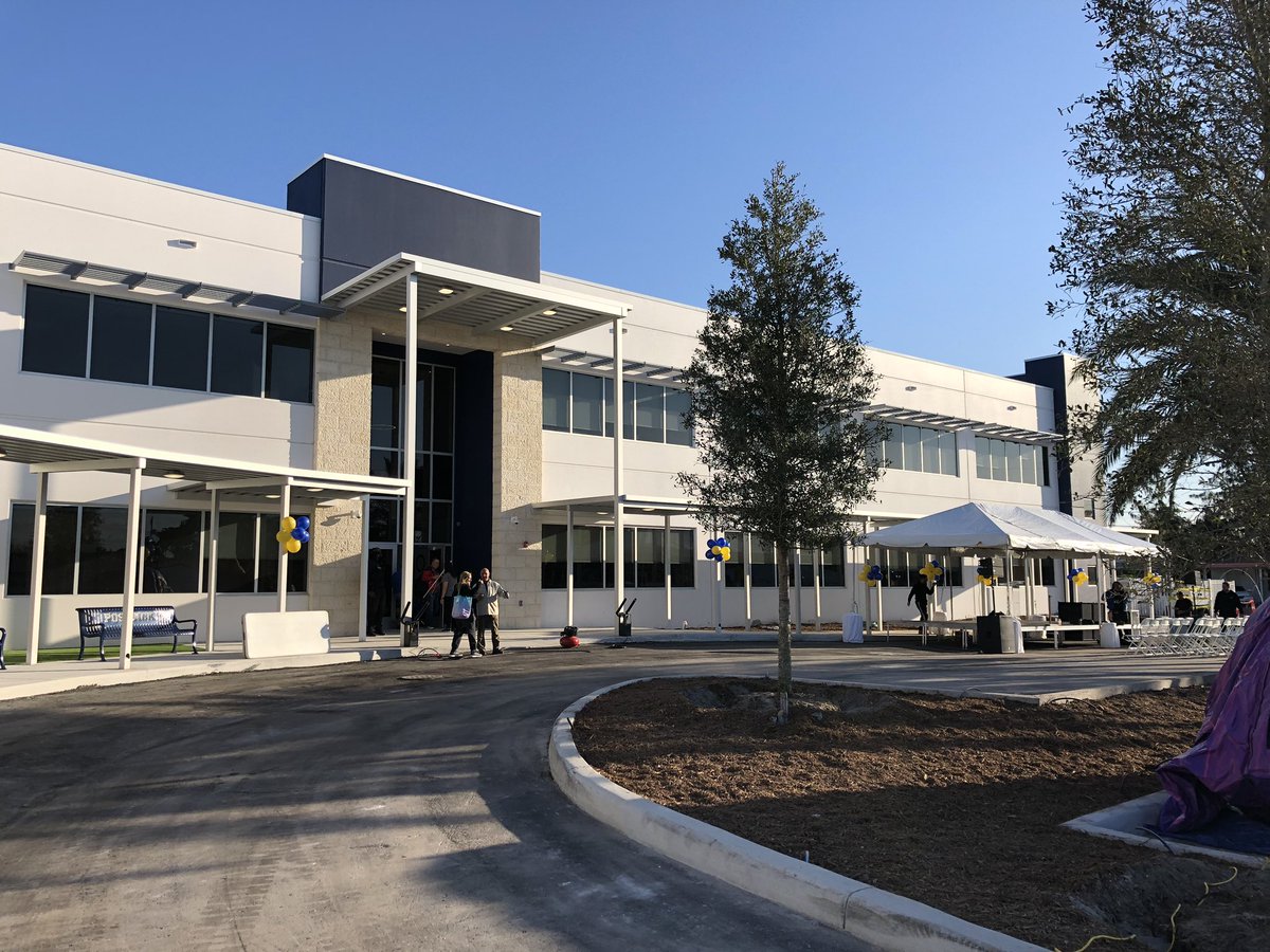 PosnackHOS's tweet photo. #posnack school new Hochberg Lower School Ribbon Cutting is just hours away. @posnack https://t.co/fOjZI8qhPD