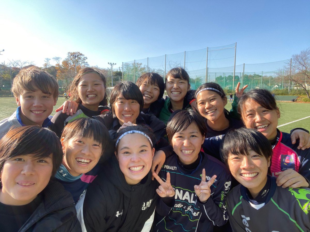 新入生募集】 こんばんは🌛 私たちソッカー部女子は、 選手/マネジャー