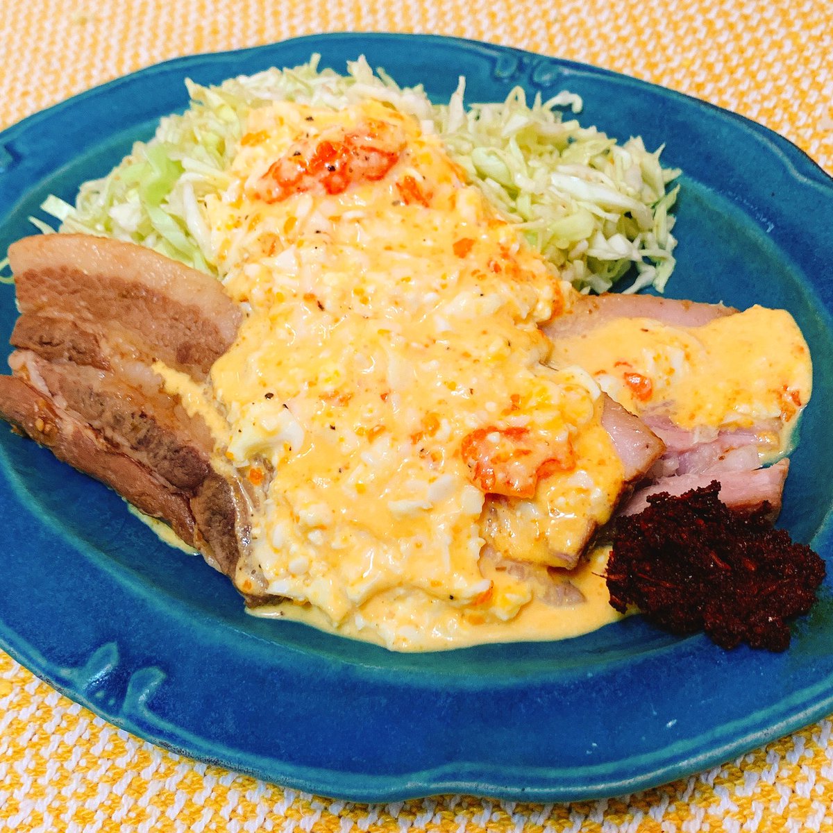 谷口 菜津子 On Twitter 晩酌 24時間低温調理したチャーシュー タルタルの雪崩 自家製唐辛子 千切り春キャベツ 味噌とニンニクと梅昆布茶と砂糖と酒でつけて24時間低温調理したチャーシューがめちゃくちゃ美味しい 低温調理器はスキマ飯で紹介していたanovaです