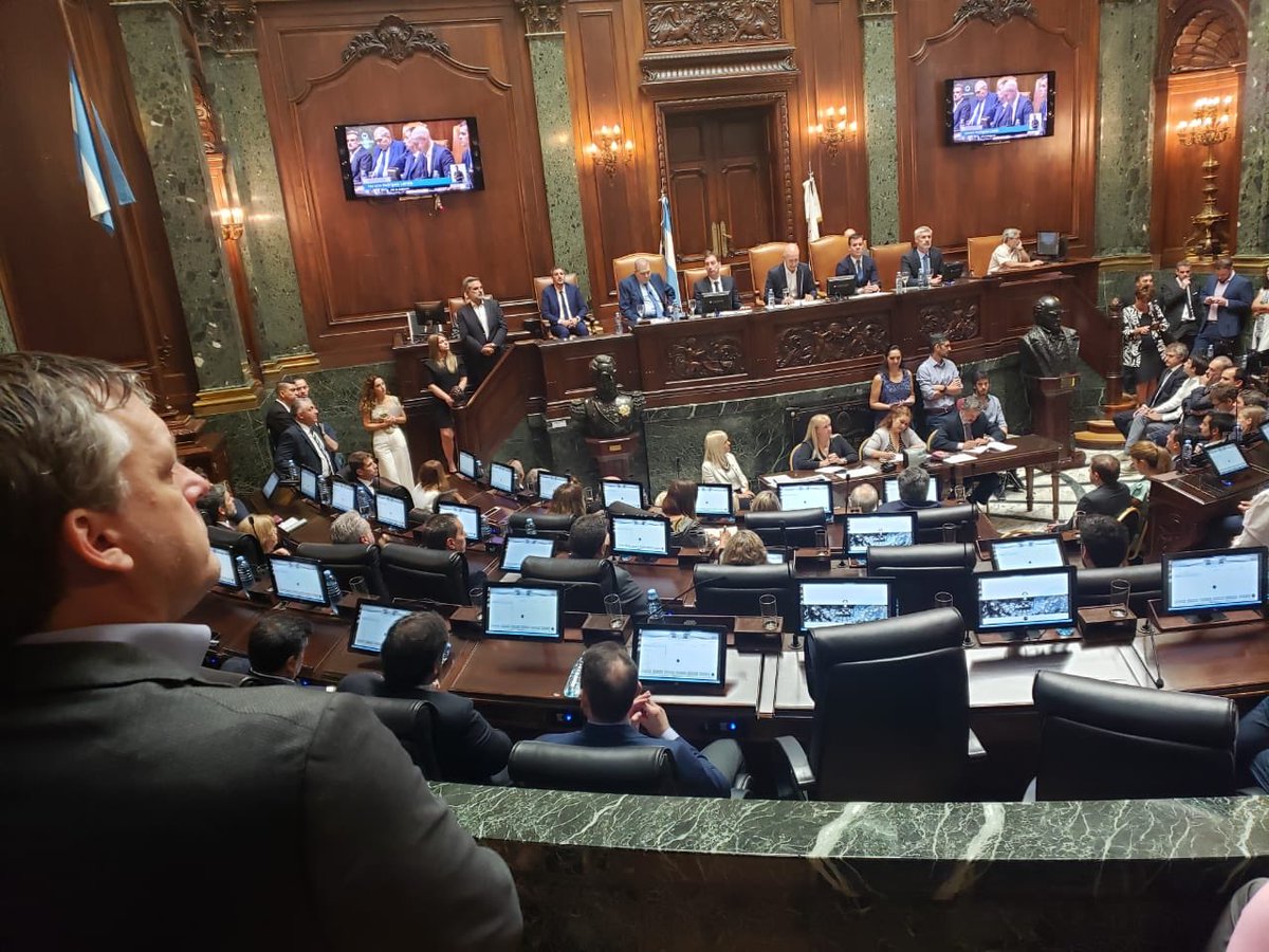 CarriqueJP's tweet photo. Escuchando al Jefe de Gobierno de la Ciudad @horaciorlarreta en la inauguración del XXIII Período de Sesiones Ordinarias de la @LegisCABA
#AperturadeSesiones #DGALE https://t.co/PAdR9djlzJ