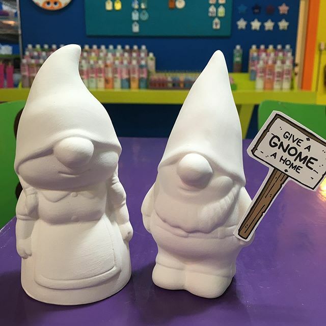 ClayCafeTruro's tweet photo. Come on in and give a gnome a home. Open today (Sunday) 10-6.

This is one of our favourite pieces and we look forward to seeing how you will paint your personal touch and make him or her your very own.

Because... why not?
.
#gnomesayin #claycafetruro #… https://t.co/9NiMz8mIgE https://t.co/SHNXWpWOL6