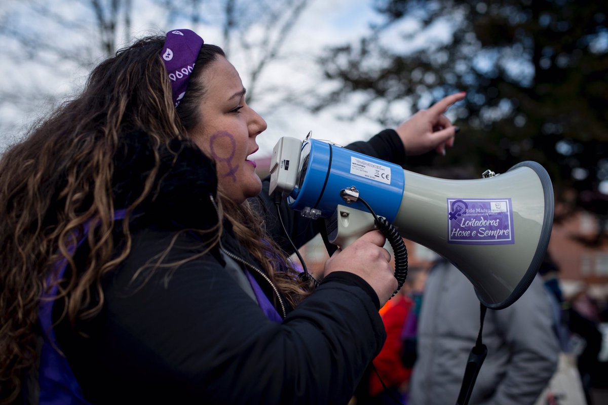 brais_lorenzo's tweet photo. O feminismo galego berrou hoxe en Verín. 💪🏽💜
#1m #8m #Verin1M #verinnonpecha
@brais_lorenzo https://t.co/AvzfexNu9o