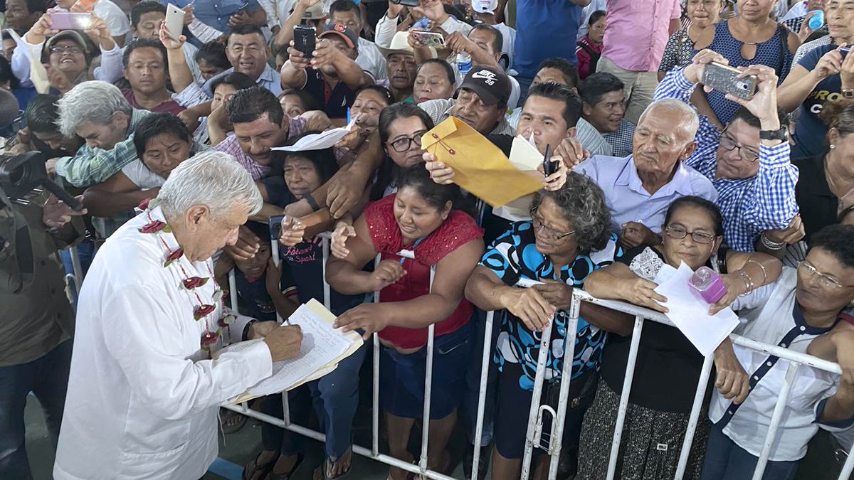 GSISP's tweet photo. ‘Estaré nada más hasta 2024, hay que aprovechar programas sociales’, pide AMLO https://t.co/LL7NsvW8pM https://t.co/gapWVSNojU