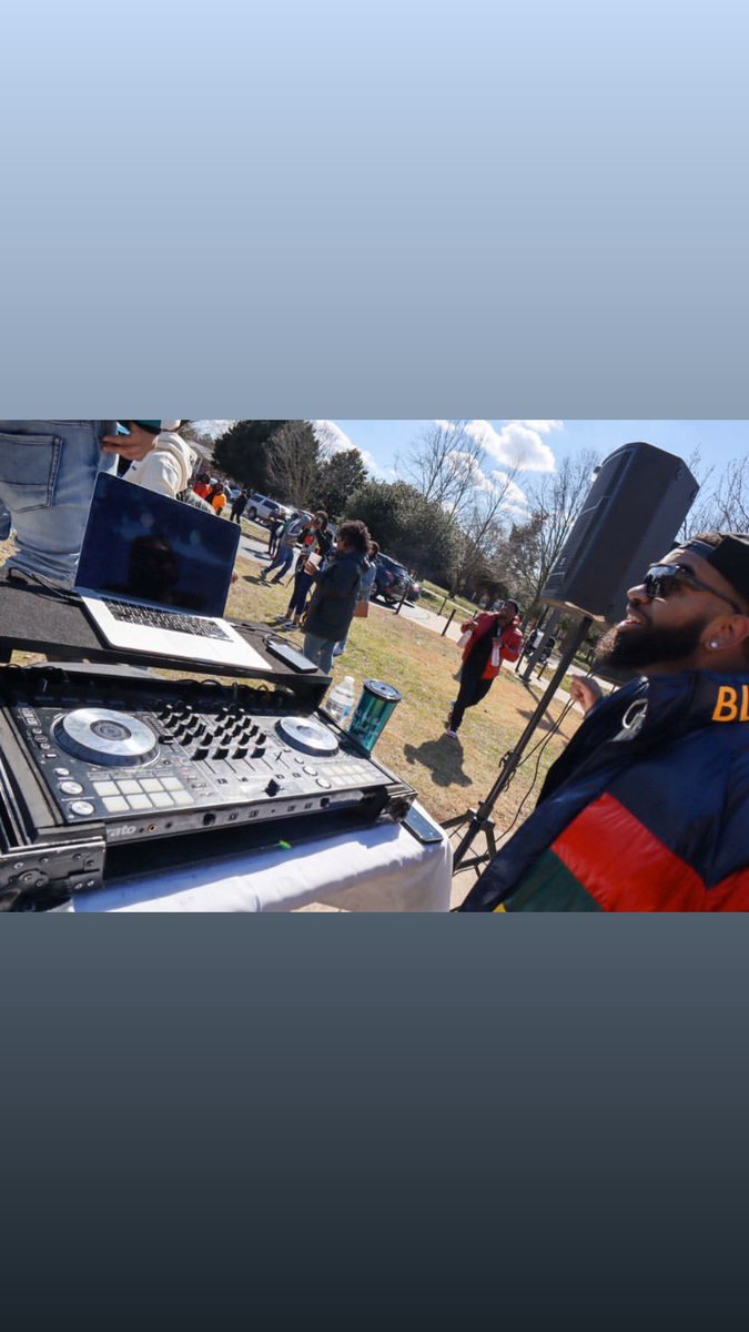 DJSeanTheMonsta's tweet photo. UMES thanks for having me for the tailgate again def was lit 🔥🔥🔥 https://t.co/6PQW1XyRcQ