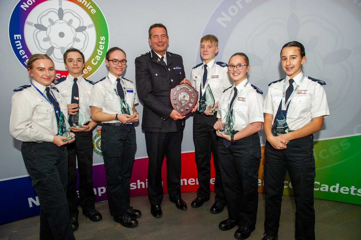 NorthantsPolice's tweet photo. Do you know a young person aged 13-18 who would make a great cadet? Applications for the Northamptonshire Emergency Services Cadets are now open! Visit our website and encourage them to apply here ➡️ https://t.co/j49NZ9tUhF https://t.co/zd2yux9hwP