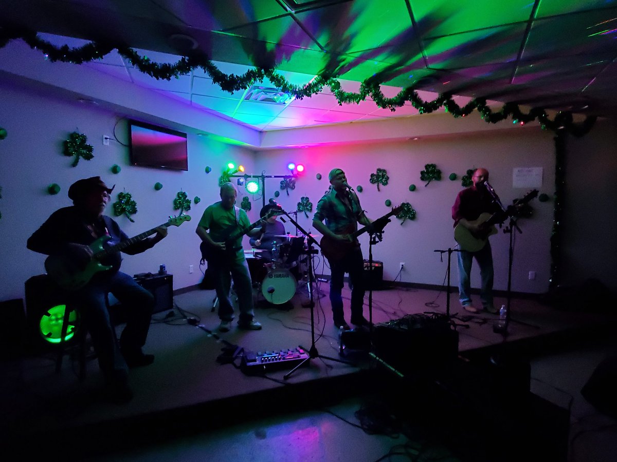 VandykeRoger's tweet photo. A few pics from our show last night at Southern States in Honaker Va. 
Fun night and fun crowd. https://t.co/Ezj0KH1WQE