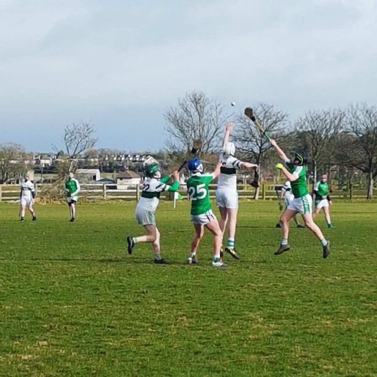 MoorefieldGaa's tweet photo. Our U16 hurlers had a friendly match against Portlaoise today and thankfully the weather held off. It was a good competitive game leaving us with many positives to work on before our league starts in 3 weeks time.

#moorefield #underagehurling #youthsports #gaagames https://t.co/6hD7VABytM