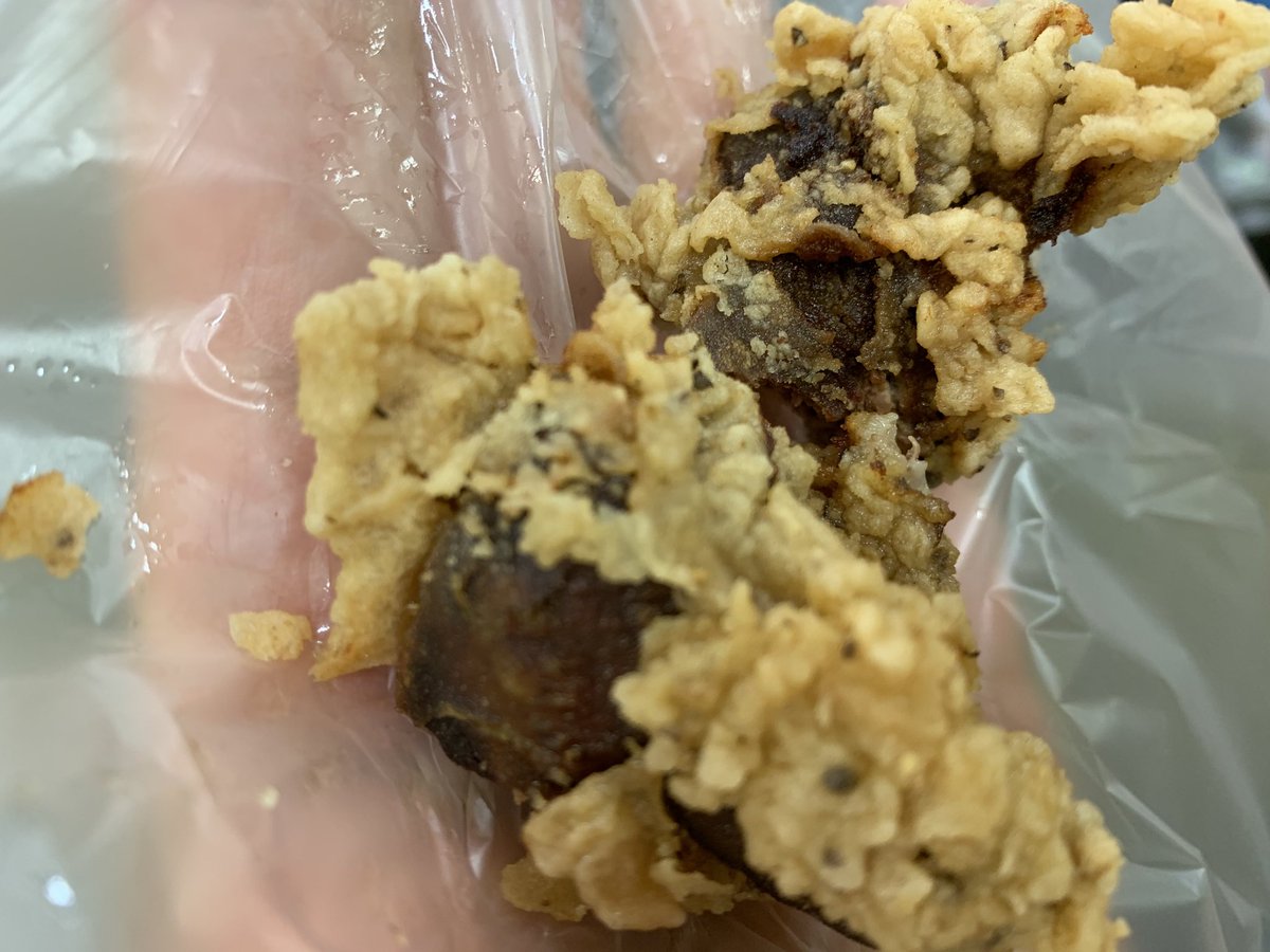 bravo_kitchen's tweet photo. One of my all-time favorite snacks (when it’s done properly 😉) It’s the candy of the chicken meats.. crispy tender and still moist, crunchy fried liver!!
#KitchenBravo #wholeanimal #delicious https://t.co/E9PfzLZSDS