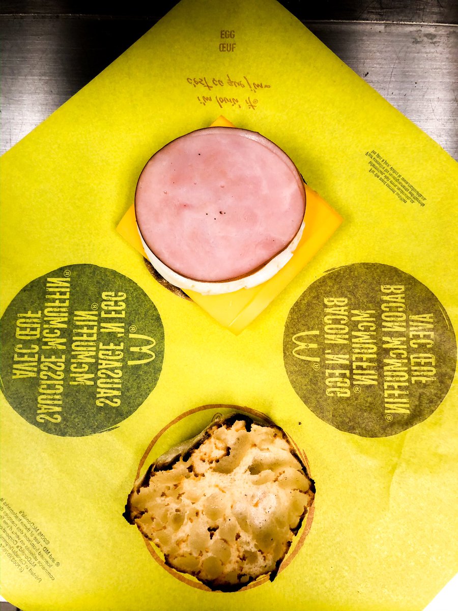 StrathmoreMCD's tweet photo. How to make the perfect #EggMcMuffin
1. freshly cracked egg 🍳
2. Perfectly Toasted McMuffin 🍞
3. Don’t forget that cheddar 🧀
4. Canadian bacon is the cherry on top 🥓

#Foodie #mcdonalds #imlovinit @McDonaldsCanada https://t.co/YOiKAgollC
