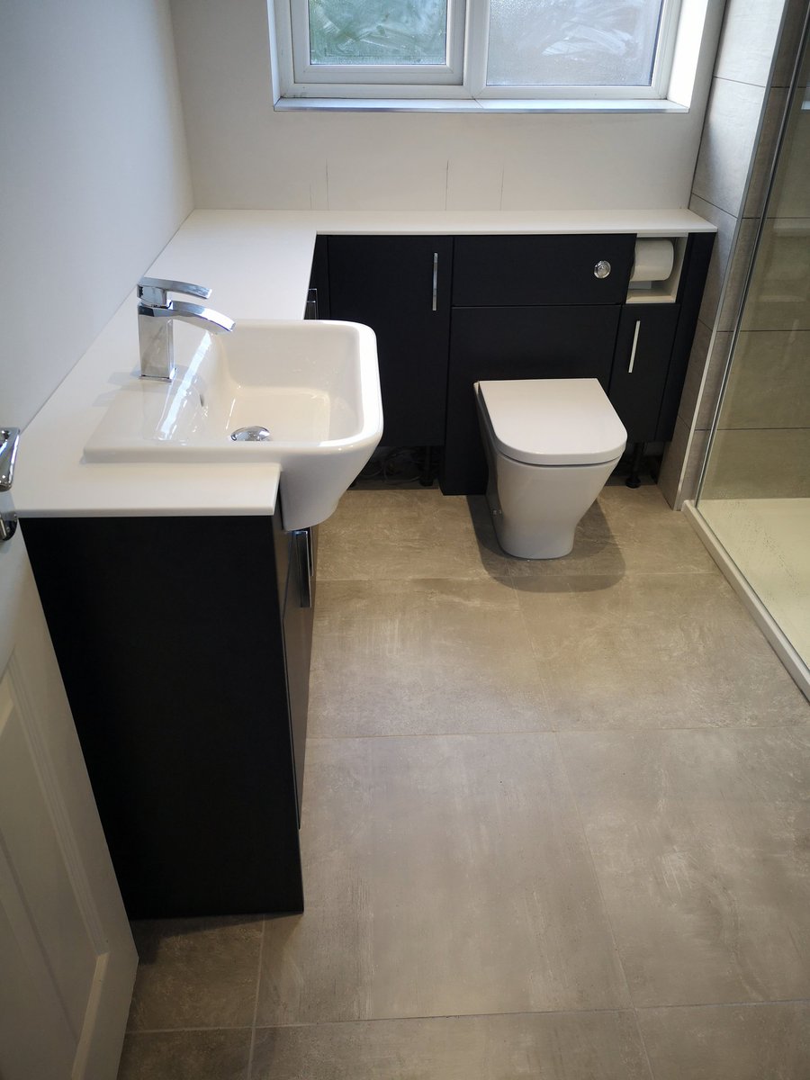 purebathroom's tweet photo. New #bathroom installation in #Frome completed. @CityPlumbingUK https://t.co/iRGJLtS0ZN