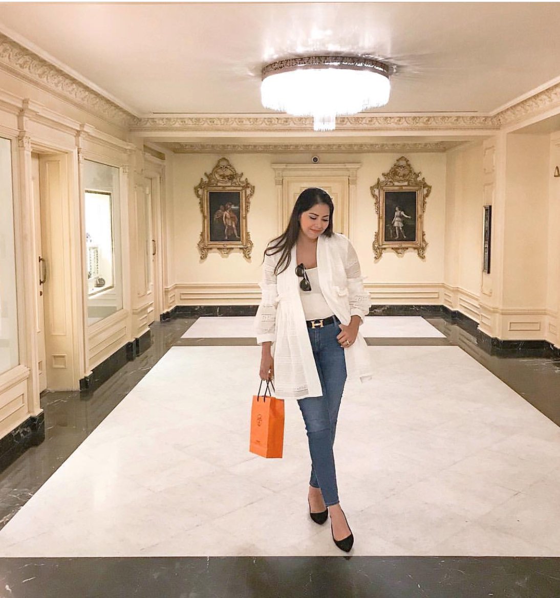 It's a new month for new goals. Get your workout in, sip on tea or relax in the elegance of our luxury. 📸: @lilbitsofpau