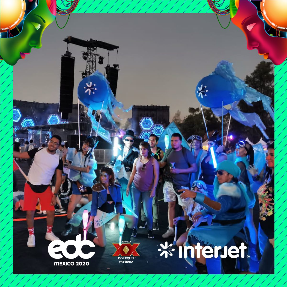 interjet's tweet photo. Al caer la noche el cielo se ilumina con el brillo de la gente en @EDC_MEXICO #InterjetEDC https://t.co/eFQ273tzGR