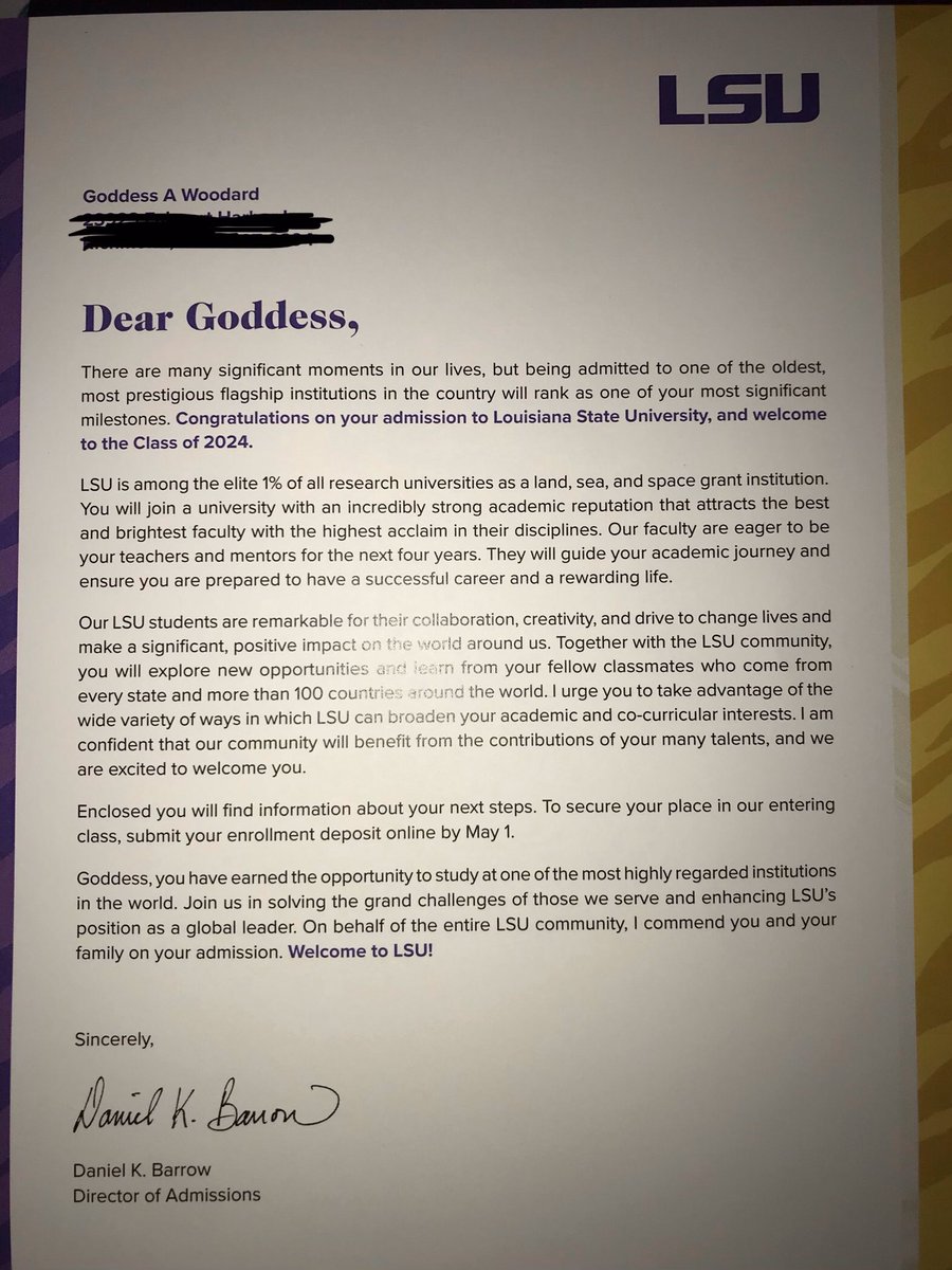 jkigee's tweet photo. First school to accept me and it was my dream school,Then 2weeks later I got a Academic Scholarship 💜💛 #GeauxTigers https://t.co/HF31IK4sZU