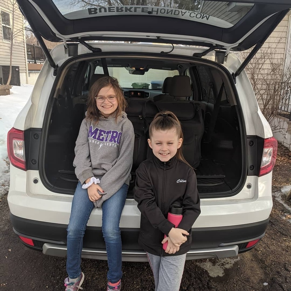 BrianMarette's tweet photo. And we’re off! #GoMetro #MetroRocks #TwinklingStars #LetsGo #sistersquad
https://t.co/wQrORGSaXg https://t.co/pY8iXqVPQg https://t.co/s4dlaXGl0C