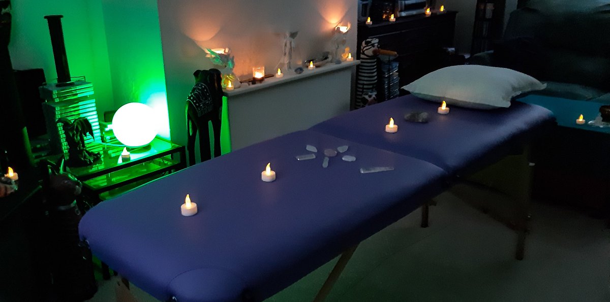 spiritlightwork's tweet photo. My beautiful sacred healing space.. to book a reiki, trance, angelic and crystal healing session please visit my website https://t.co/Y6vXFnoMzj or facebook page https://t.co/rJ1Kouurl7 or message me on here ... 💜🙏💜 https://t.co/9YeZM7UiKW