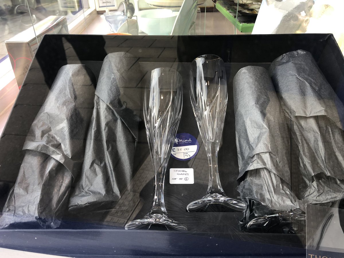 MindOakham's tweet photo. Cheers everyone. Pop in on Monday to pick up this fantastic set of 6 lead crystal glasses by Thomas Webb. What a great bargain #thomaswebb #mymindshop #rutland #mindoakham #oakham #glasses #cheers https://t.co/v8kHtp9Eh2