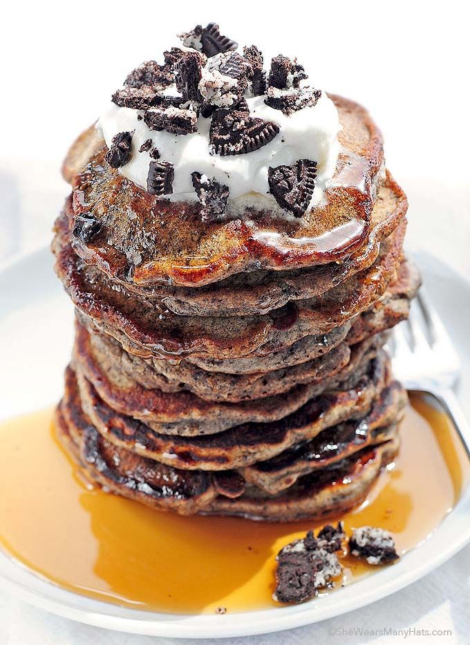 WearsManyHats's tweet photo. Easy Oreo Pancakes Recipe | She Wears Many Hats https://t.co/OyunwODQb0
Rise and shine for an indulgent breakfast of Oreo Pancakes or better yet, make a batch for a special dessert. https://t.co/QtVGnQ0dlG