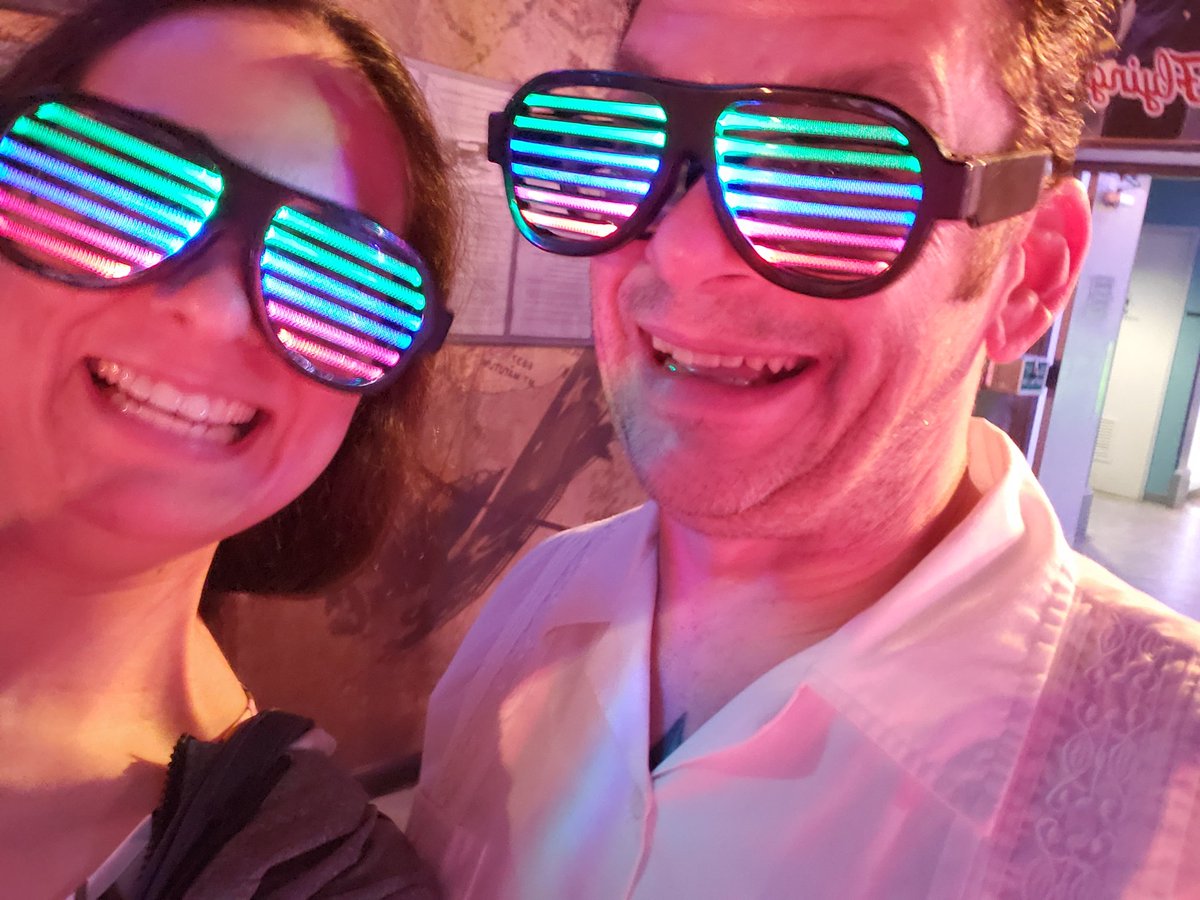jmarkham512's tweet photo. Too much fun at the wrap partyyy! https://t.co/dFHzn8aFtq