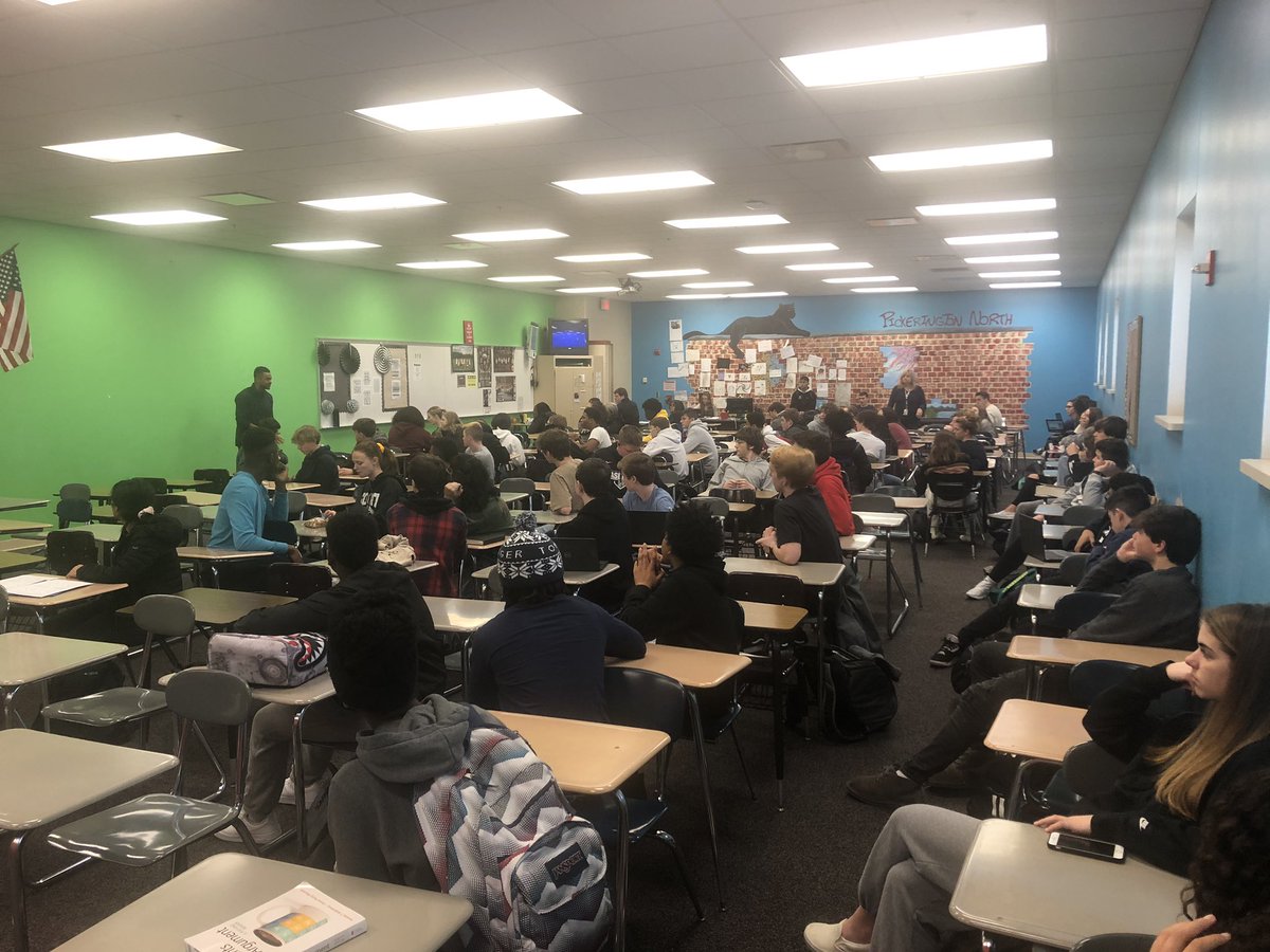 MrAWilliams05's tweet photo. #BHM2020 #PHSN cont. #CommunityShow #SpokenWord #DJandBlackHistoryTrivia #StudentLedCrucialConversations #AorER #Neither #Growth https://t.co/iPms7YydOr
