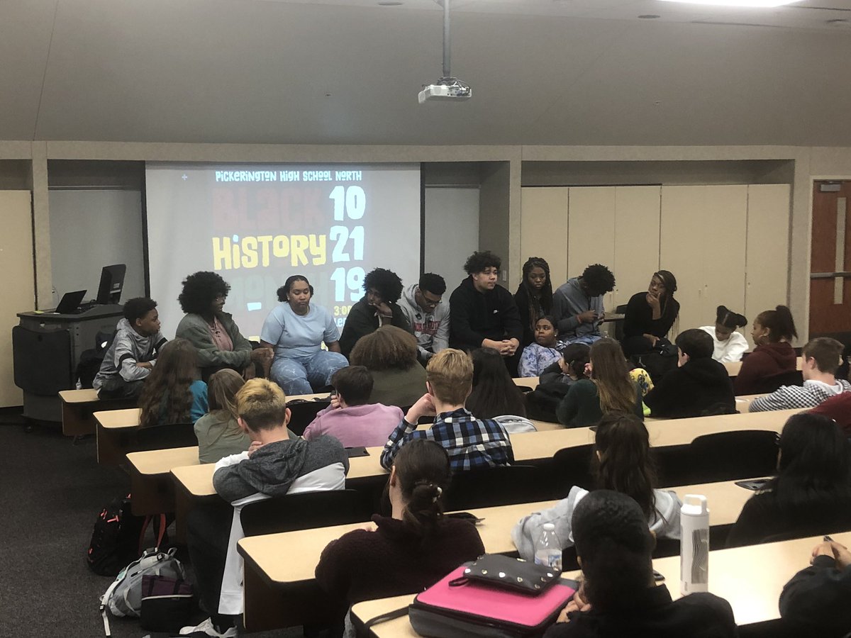 MrAWilliams05's tweet photo. #BHM2020 #PHSN cont. #CommunityShow #SpokenWord #DJandBlackHistoryTrivia #StudentLedCrucialConversations #AorER #Neither #Growth https://t.co/iPms7YydOr