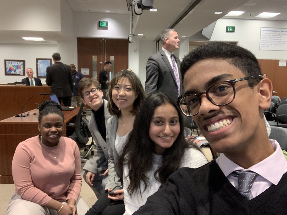 HoCoSMOB's tweet photo. Shoutout to @hcpss_lrhs and @CentennialSGA for delivering student representative reports last week! #AlwaysReppin #FavPartOfTheMeeting #SchoolSpirit #WayToLead https://t.co/DIz2XqB0n0