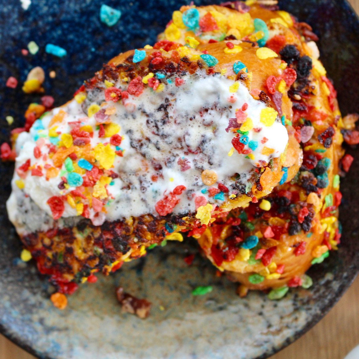 RosedaleKB's tweet photo. #SundayFunday starts with Fruity Pebble French Toast &amp; Cereal Milk Whipped Cream 😋👏🏻

#rosedalekb #craveablerkb #cereal #foodporn #frenchtoast #atxbrunch #atxbrunches #eatlocal #austin360eats #365thingsaustin #do512 #austinfood #trueaustin #fruitypebbles #breakfast #brunch #atx https://t.co/lMUKGLCKxO