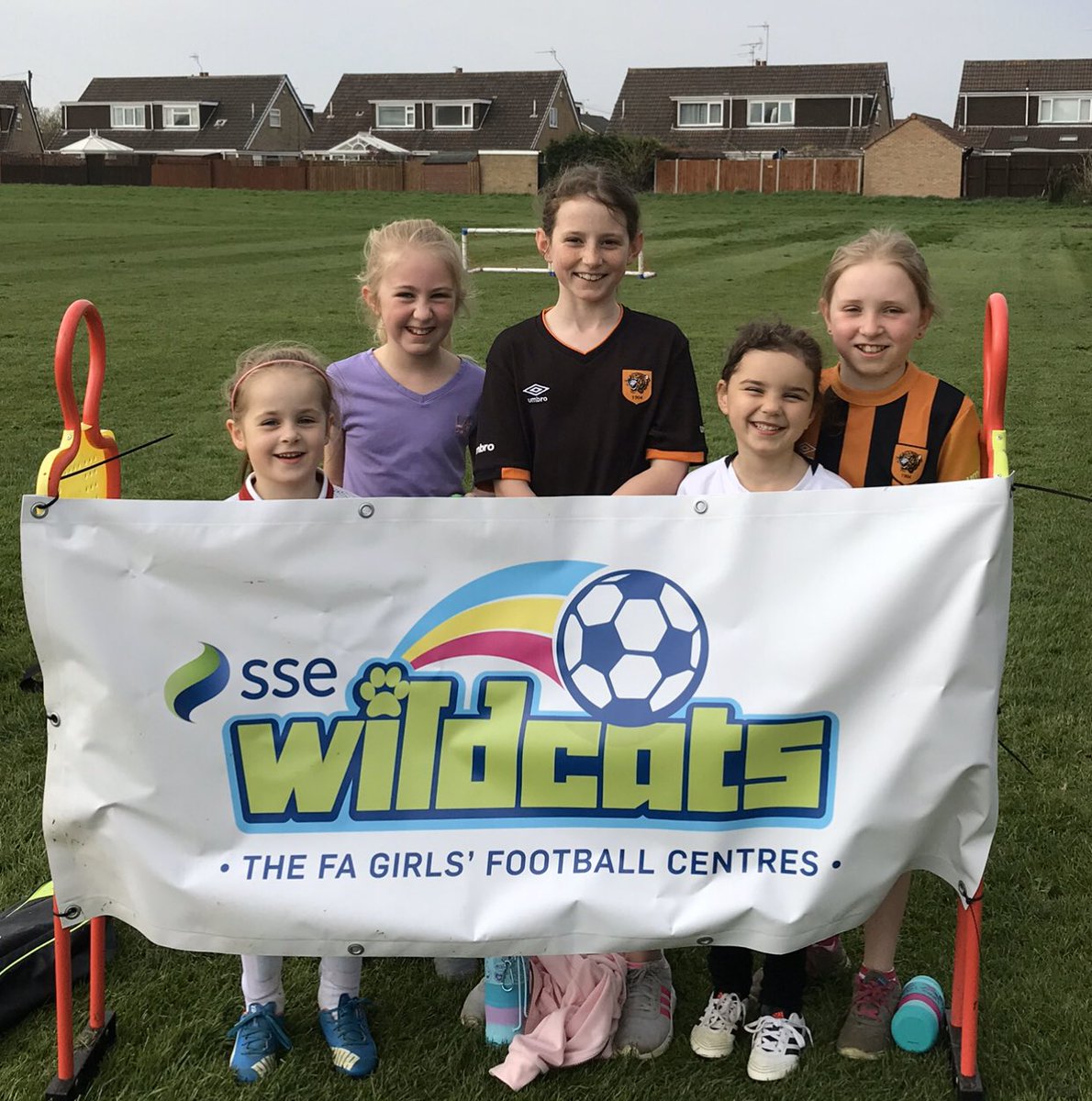LeeMyersPhoto's tweet photo. #Wildcats coming soon to Kingswood United soon our first #GirlsFootball sessions. To be held on the 3G pitches at a @Kingswood_Acad @EastRidingFA @KingswoodUnited https://t.co/knBvPI4ija