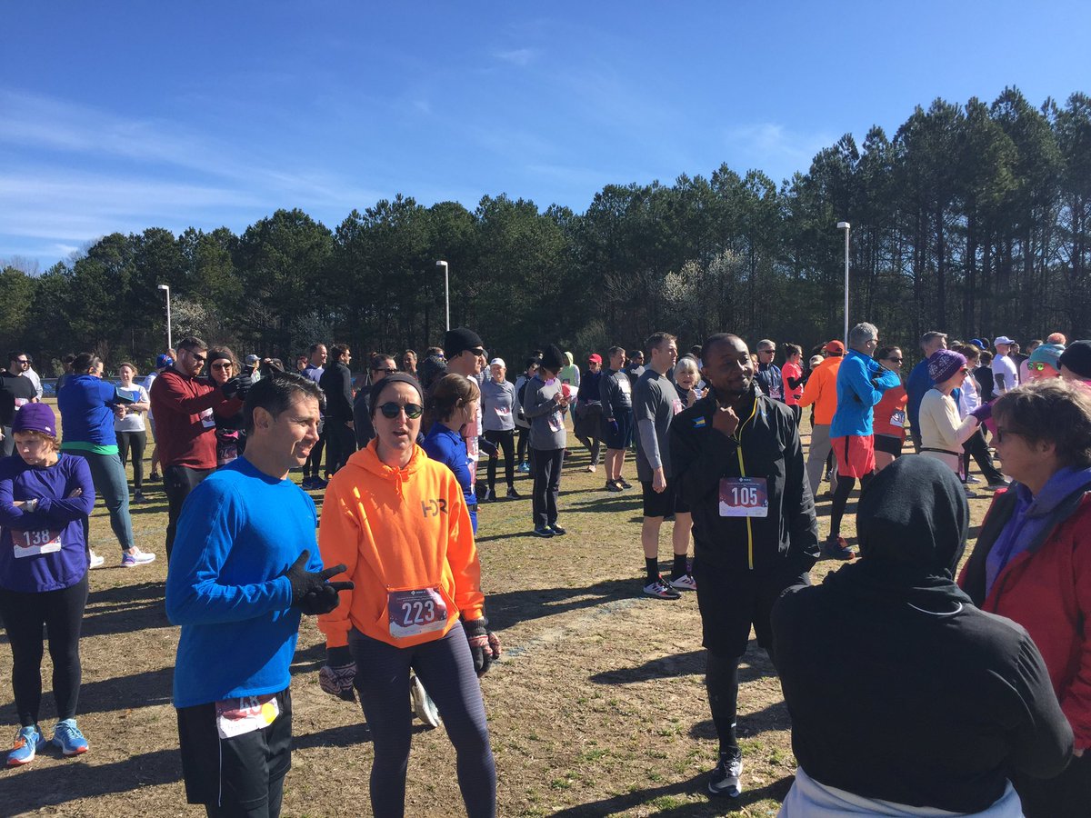 Ready to run Fostering Footsteps for Bright Futures, which supports <a href="/waketechcc/">Wake Tech</a> &amp; <a href="/WakeTechFBF/">Wake Tech FBF</a>!! Thanks <a href="/FitandAbleInc/">Coach Alisa</a>