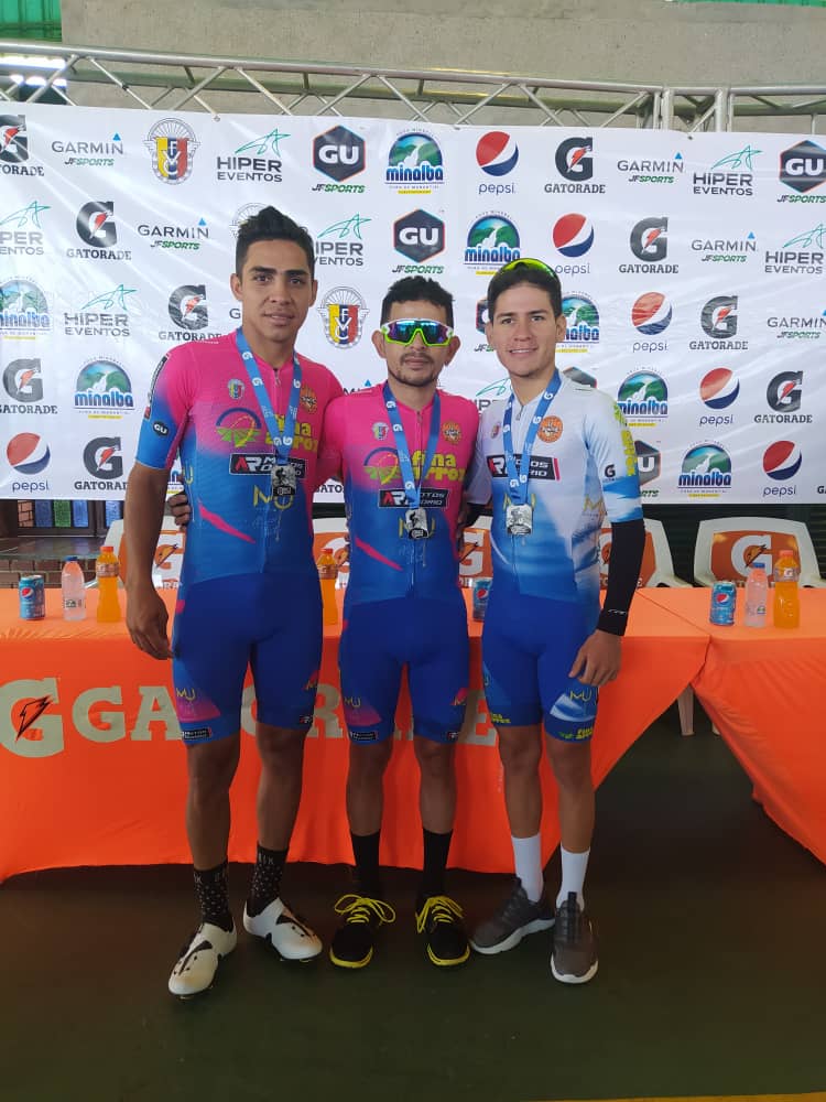 El joven corredor <a href="/jeisonrujano/">jeisonrujano</a> Hoy segundo en la prueba <a href="/GatoradeVzla/">Gatorade Venezuela</a> poco a poco continua con su buen ritmo de competencia para llegar a tono a su nuevo equipo <a href="/HotelTresAnclas/">Hᴏᴛᴇʟ Tʀᴇs Aɴᴄʟᴀs ⚓⚓⚓</a> en territorio 🇪🇸🚴‍♂️👏 <a href="/VenPaisFuturo/">Vzla Pais de Futuro</a>