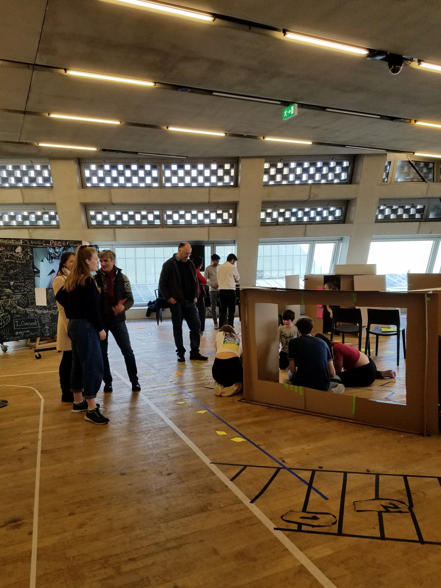 Amy_Butt_'s tweet image. Architecture students leading discussions and sharing expertise to created collective understandings of space.

#readingassembly
@Tate
@TateExchange
@CarolinaVasilik