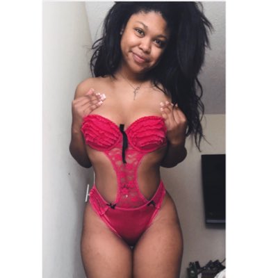 #NewProfilePic https://t.co/ZvYfR5FDyV<a href="/tag/newprofilepic"class="tags">#NewProfilePic</a>
