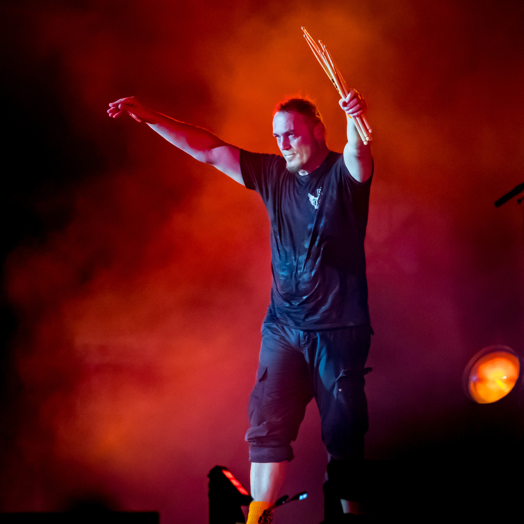 Böhse Onkelz Peter Schorowsky <a href="/peschorowsky/">Peter Schorowsky</a> <a href="/onkelzoffiziell/">Böhse Onkelz (Offiziell)</a> #peterschorowsky #peschorowsky #onkelz⁠ #boehseonkelz⁠ #concert #music #live #livemusic #concertphotography #festival #show #musician #tour #musicphotography #photography #stage #artist #concertphotographer #musicfest