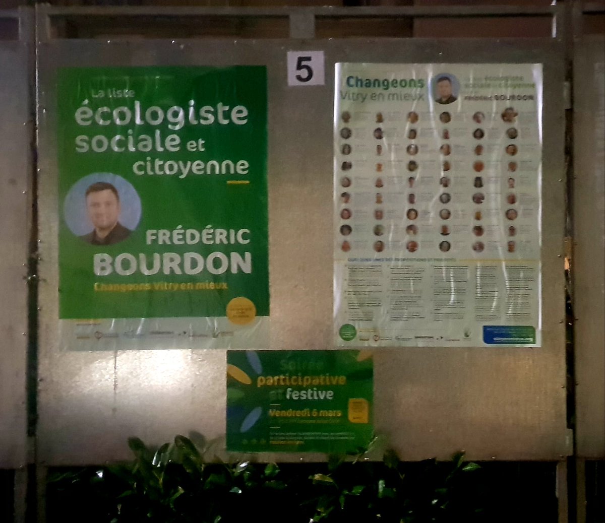Vitry_en_Mieux's tweet photo. #vitryenmieux et #fredericbourdon c'est position #5 sur les panneaux #electoraux de #vitry
#Municipales2020
#hamssa #five #cinco #funf #خمسة #五 #beş #пять #पांच #cinque #ஐந்து #dimy #internationalvitry #vytriotdejaneiro #multiculturel #diversité https://t.co/XJSJWmeeBw