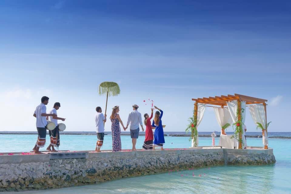 designerhmoon's tweet photo. Renew your Vows at #Kurumba #Maldives

Renew your vows in paradise....with sand beneath your feet and wind in your hair. Live a timeless moment when you are one with nature. 

Please call Nick on 020 7720 8484 or email nick@traveldesigners.co.uk for more information https://t.co/PdbdoMaNmm