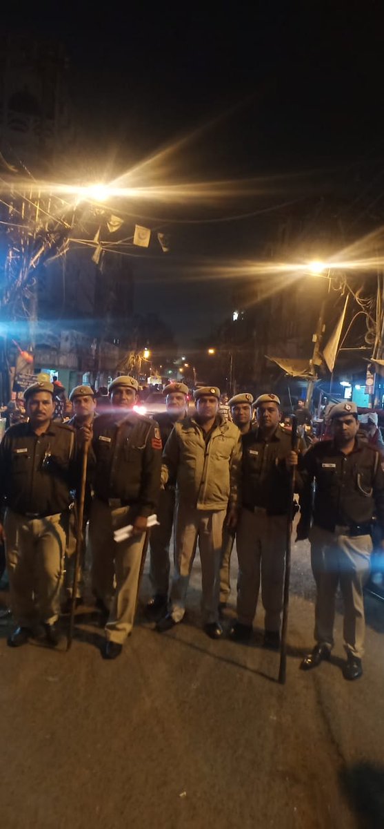The situation is peaceful. North District police is alert and present in the area. Please dnt trust and spread any unverified news/ rumours. <a href="/DelhiPolice/">Delhi Police</a>